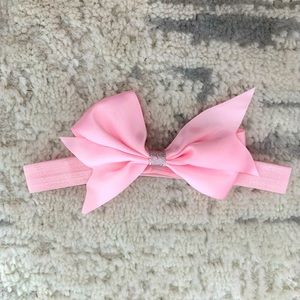 Pink baby bow